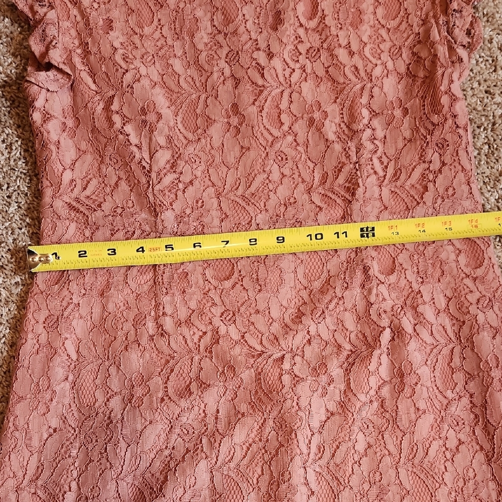 Delicate Dusty Pink Lace Dress Size S - Picture 12 of 16